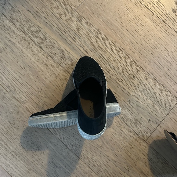 Women’s Loafer - Picture 3 of 6